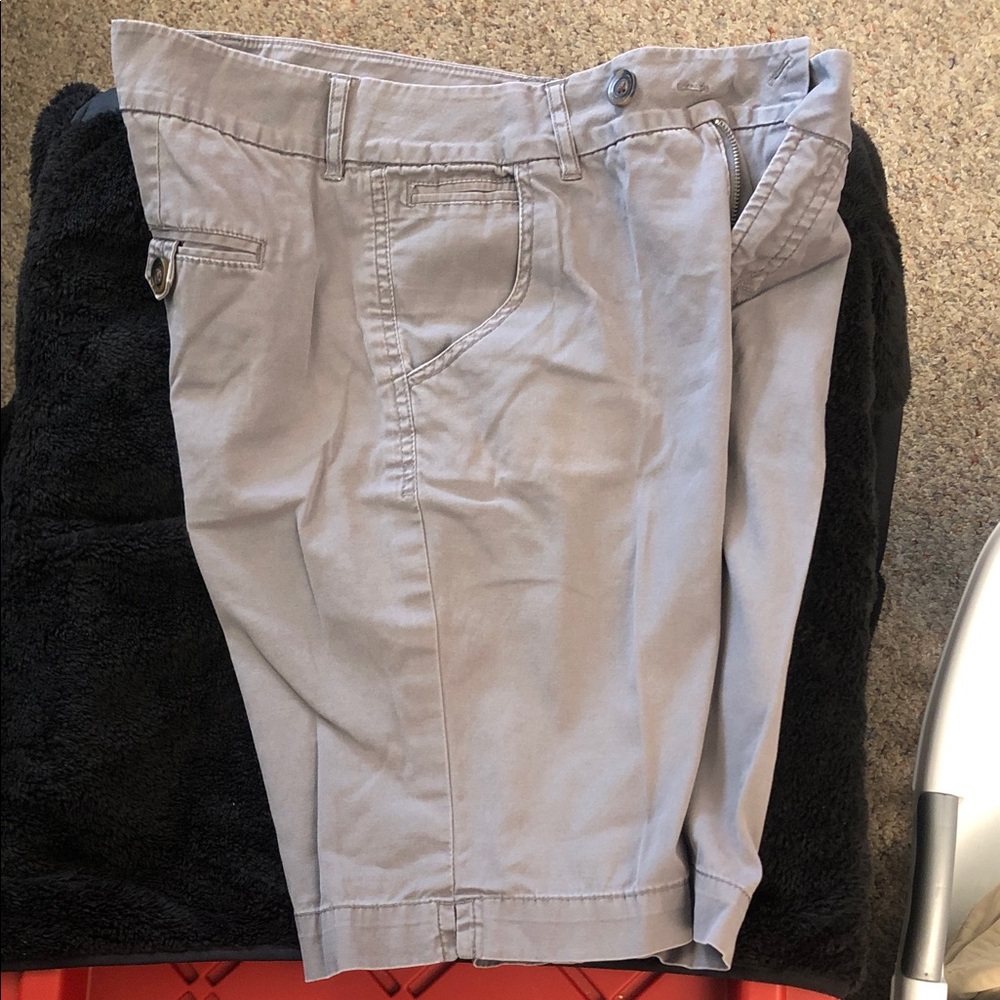 Christopher Blue Light Gray Flat-Front Chino Shorts